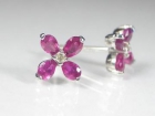 K18WG ホワイトゴールドルビー/ダイヤフラワー ピアス